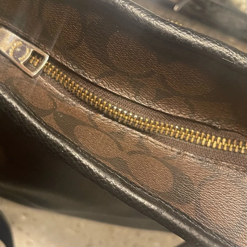Coach signature tote